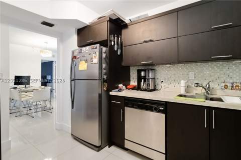100 Bayview Dr 2014, Sunny Isles Beach FL - photo 14 of 57
