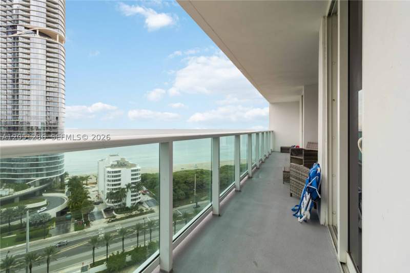 2 bedroom Condominium at 100 Bayview Dr 2014, Arlen House East Condo, Sunny Isles Beach — photo 2