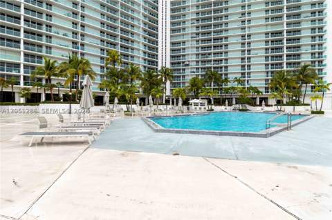 100 Bayview Dr 2014, Sunny Isles Beach FL - photo 23 of 57