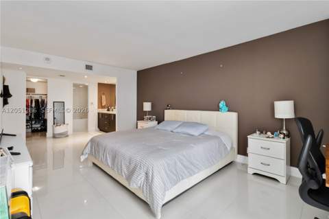 100 Bayview Dr 2014, Sunny Isles Beach FL - photo 7 of 57