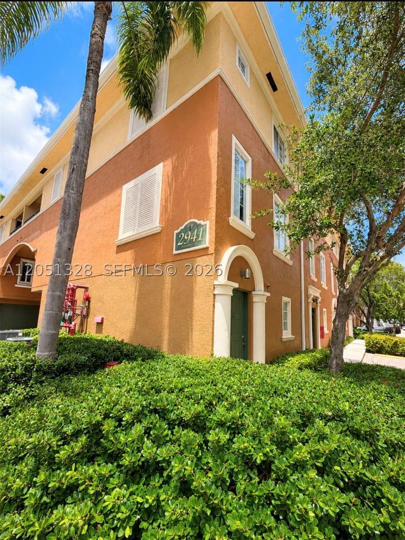 2 bedroom Townhouse at 2941 NE 185th St 1311, Aventi At Aventura Condo, Aventura — photo 2