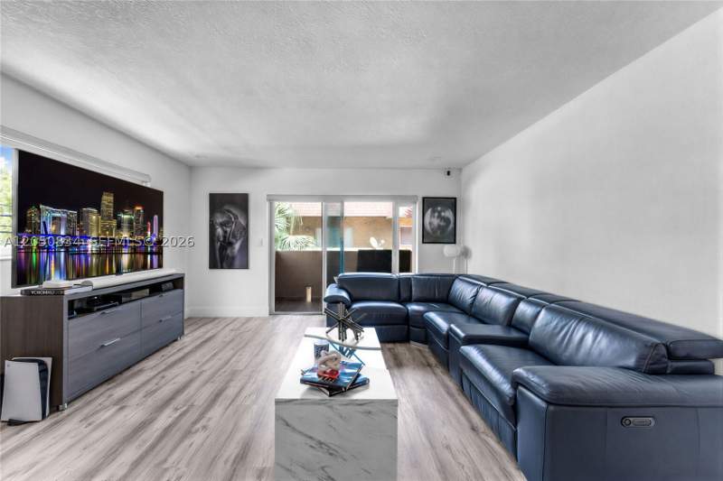 2 bedroom Condominium at 9958 SW 88th St 522-5, Puerta Del Sol Condo, Miami — photo 2