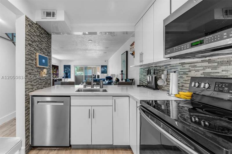2 bedroom Condominium at 9958 SW 88th St 522-5, Puerta Del Sol Condo, Miami — photo 5