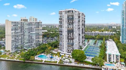 2333 Brickell Ave 1909, Miami FL - photo 24 of 25