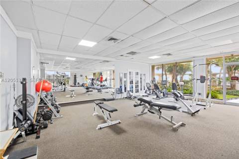 300 Bayview Dr 903, Sunny Isles Beach FL - photo 24 of 36
