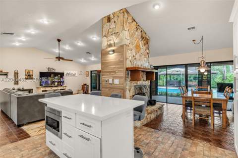 19120 SW 270th St, Homestead FL - photo 9 of 59