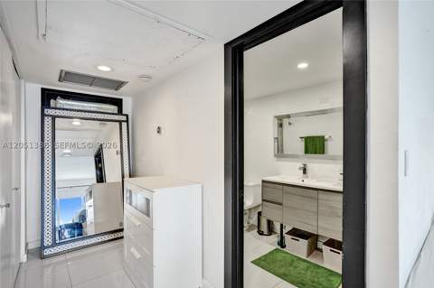 11111 Biscayne Blvd 1915, Miami FL - photo 18 of 43