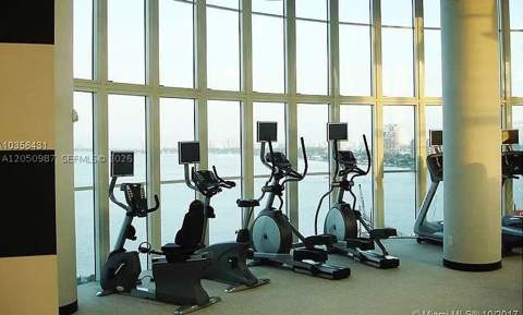 1800 N Bayshore Dr 3014, Miami FL - photo 18 of 20