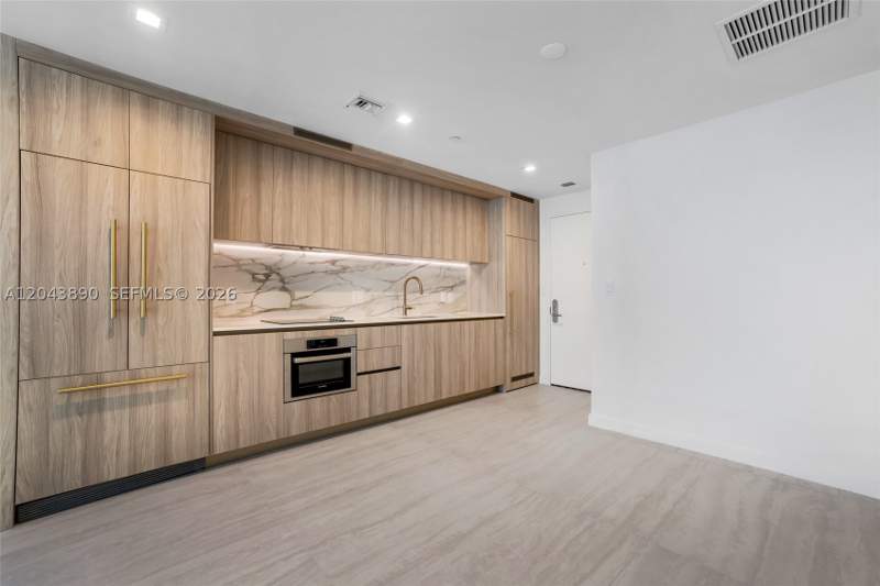 1 bedroom Condominium at 77 SE 5 Street 1708, Viceroy Brickell, Miami — photo 2