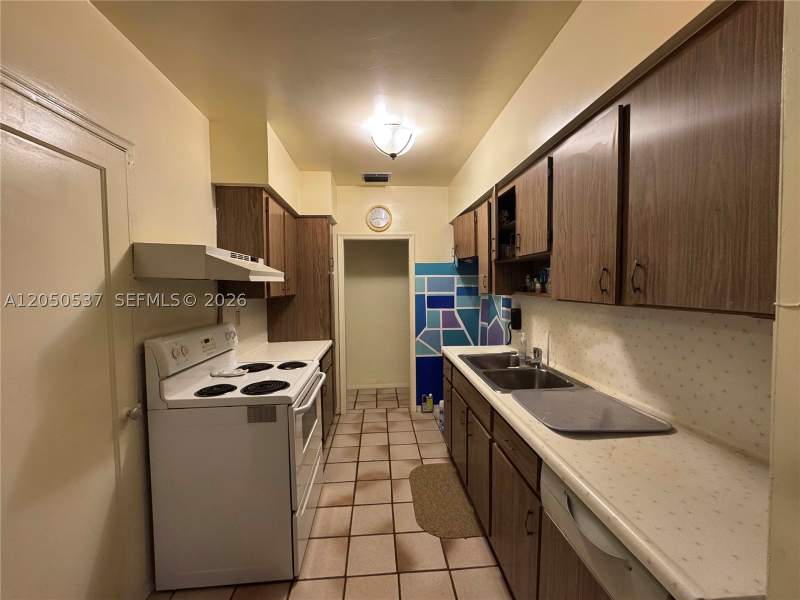 4 bedroom SingleFamilyResidence at 14720 Jackson St, Richmond Heights, Miami — photo 3