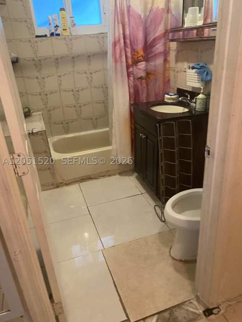 218 SW 10th Ave, Miami FL - photo 6 of 13