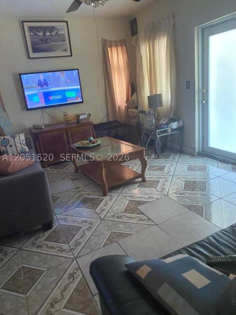 218 SW 10th Ave, Miami FL - photo 8 of 13