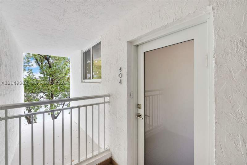 2 bedroom Condominium at 1666 West Ave 404, West Bay Gardens Condo, Miami Beach — photo 5