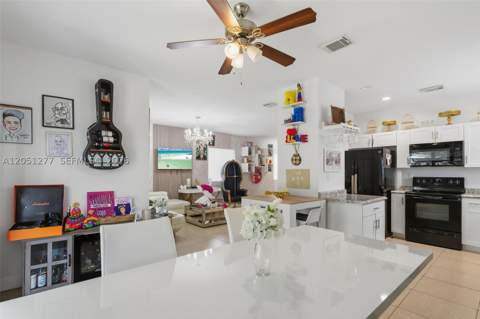 357 NE 35th Ter, Homestead FL - photo 16 of 49