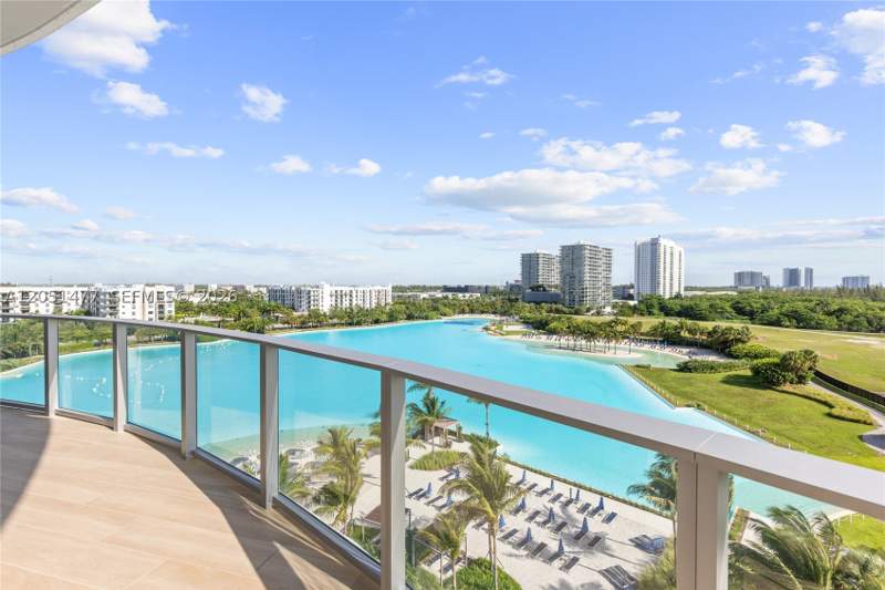 2 bedroom Condominium at 2411 Laguna Cr 611, One Park Tower, Miami — photo 2