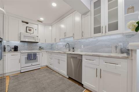 5130 SW 73rd Ter, Miami FL - photo 10 of 21