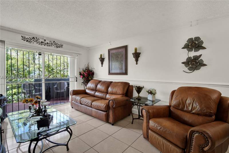 2 bedroom Condominium at 1755 W 60th St D204, Los Suenos Condo, Hialeah — photo 5