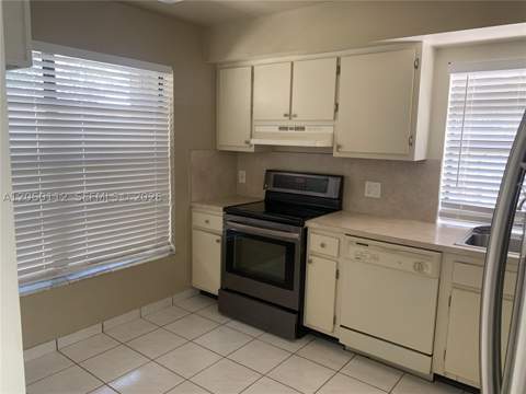 13234 SW 111th Ter 4-1, Miami FL - photo 6 of 19