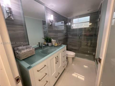 335 Collins Ave 203, Miami Beach FL - photo 6 of 10