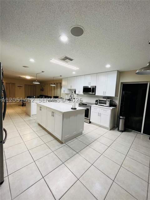 16453 SW 75th Ter, Miami FL - photo 19 of 32