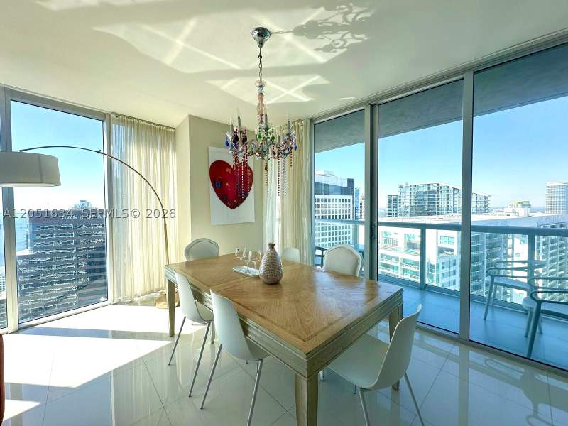 2 bedroom Condominium at 485 Brickell Ave 4408, Icon Brickell Condo No 3, Miami — photo 2