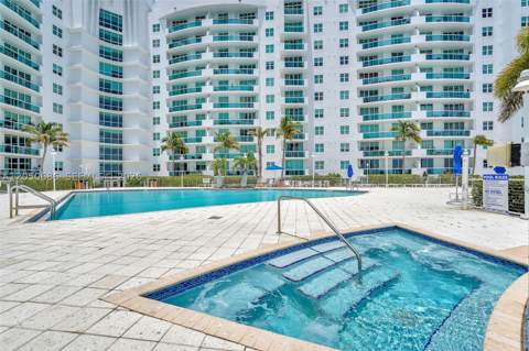 7900 Harbor Island Dr 610, North Bay Village FL - photo 14 of 60