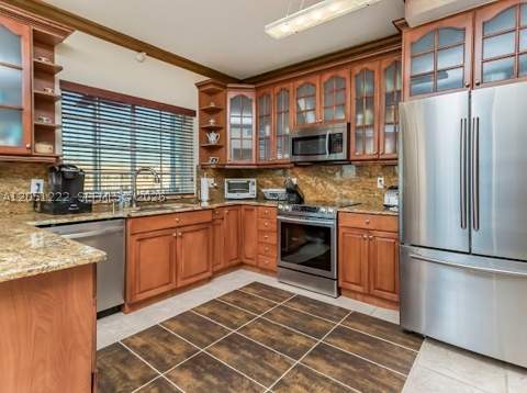 10700 NW 66th Street 508, Doral FL - photo 7 of 18