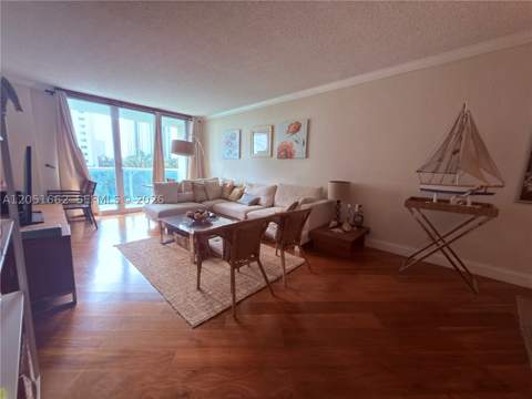 19380 Collins Ave 404, Sunny Isles Beach FL - photo 7 of 14