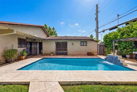 12422 SW 199th St, Miami FL - photo 12 of 33