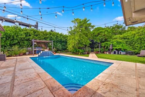 12422 SW 199th St, Miami FL - photo 13 of 33