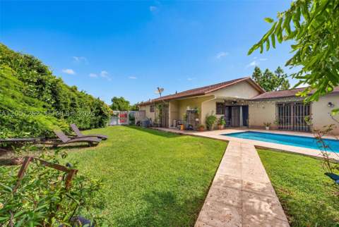 12422 SW 199th St, Miami FL - photo 15 of 33