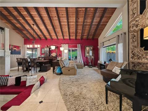 9720 E Calusa Club Dr, Miami FL - photo 6 of 45