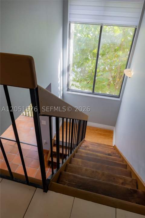 10000 NW 9th St Cir 21, Miami FL - photo 17 of 44