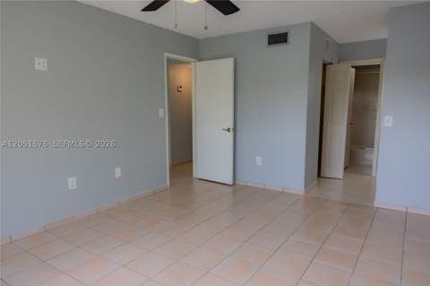 10000 NW 9th St Cir 21, Miami FL - photo 21 of 44