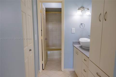 10000 NW 9th St Cir 21, Miami FL - photo 24 of 44