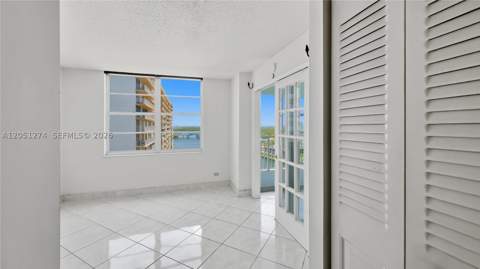 301 174th St 1907, Sunny Isles Beach FL - photo 15 of 22