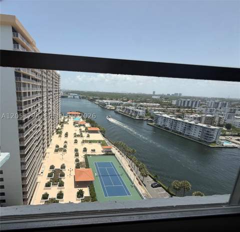 301 174th St 1907, Sunny Isles Beach FL - photo 16 of 22