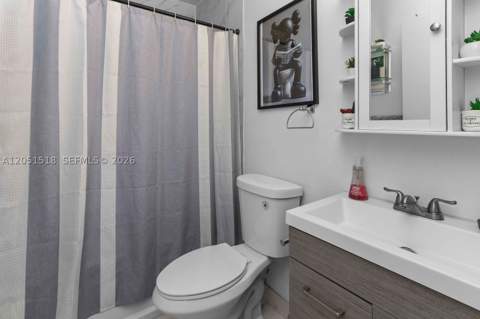 2884 W 75th St, Hialeah FL - photo 10 of 19