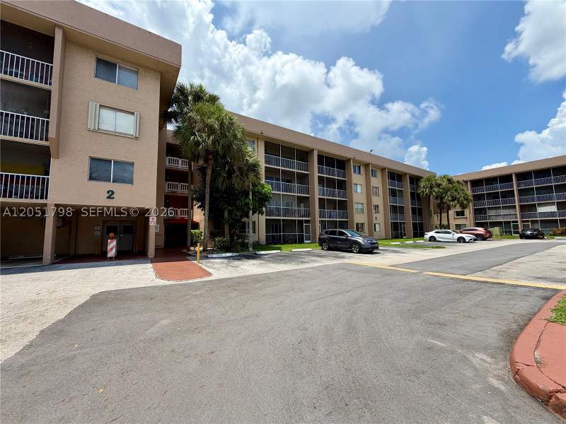 1 bedroom Condominium at 17000 NW 67th Ave 130, Country Lane Condo #2, Hialeah — photo 2