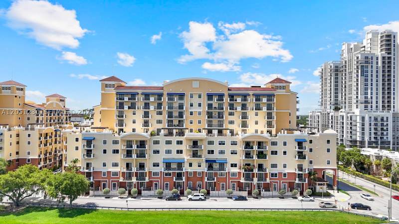 2 bedroom Condominium at 8390 SW 72nd Ave 702, Colonnade At Dadeland SE, Miami — photo 2