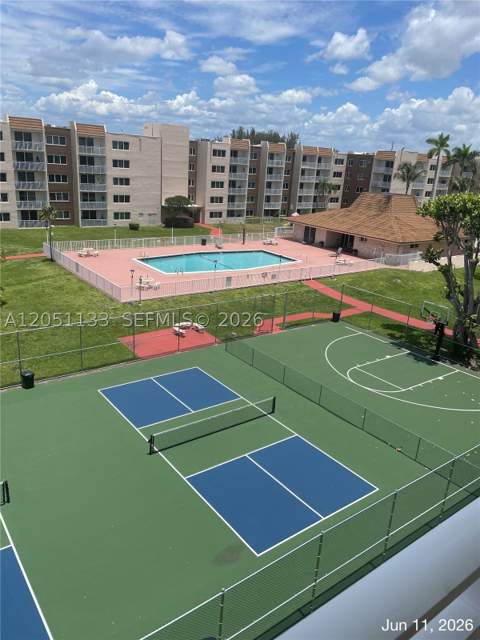 6940 Miami Gardens Dr 1-531, Hialeah FL - photo 6 of 8