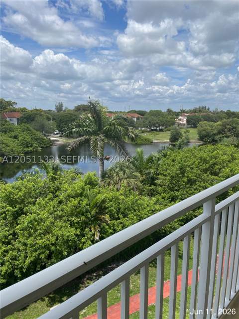 6940 Miami Gardens Dr 1-531, Hialeah FL - photo 7 of 8