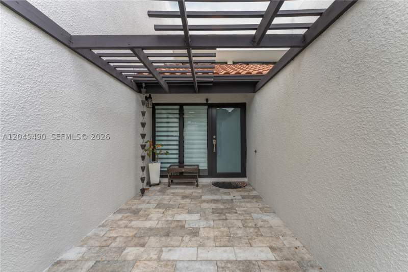 3 bedroom Townhouse at 8054 SW 86th Ter, Dadeland Walk, Miami — photo 4