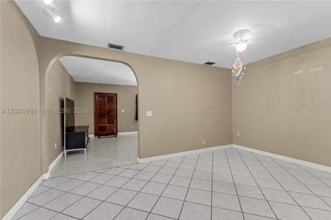 6860 SW 18th St, Miami FL - photo 7 of 35