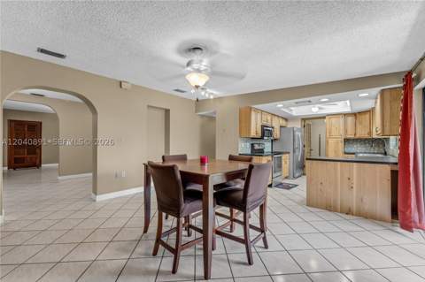 6860 SW 18th St, Miami FL - photo 9 of 35