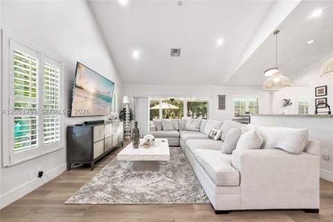 8265 SW 176th Ter, Palmetto Bay FL - photo 15 of 48