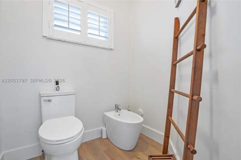 8265 SW 176th Ter, Palmetto Bay FL - photo 22 of 48