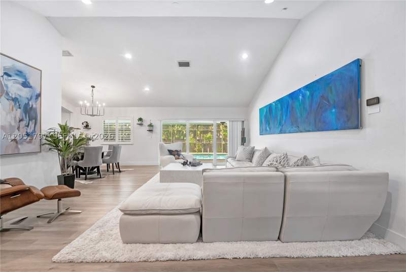 4 bedroom SingleFamilyResidence at 8265 SW 176th Ter, Cutler Heights Estates, Palmetto Bay — photo 4