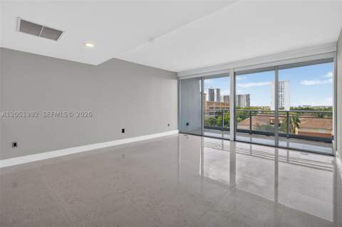 2950 NE 188th St 406, Aventura FL - photo 7 of 40