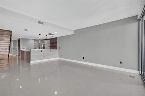 2950 NE 188th St 406, Aventura FL - photo 9 of 40
